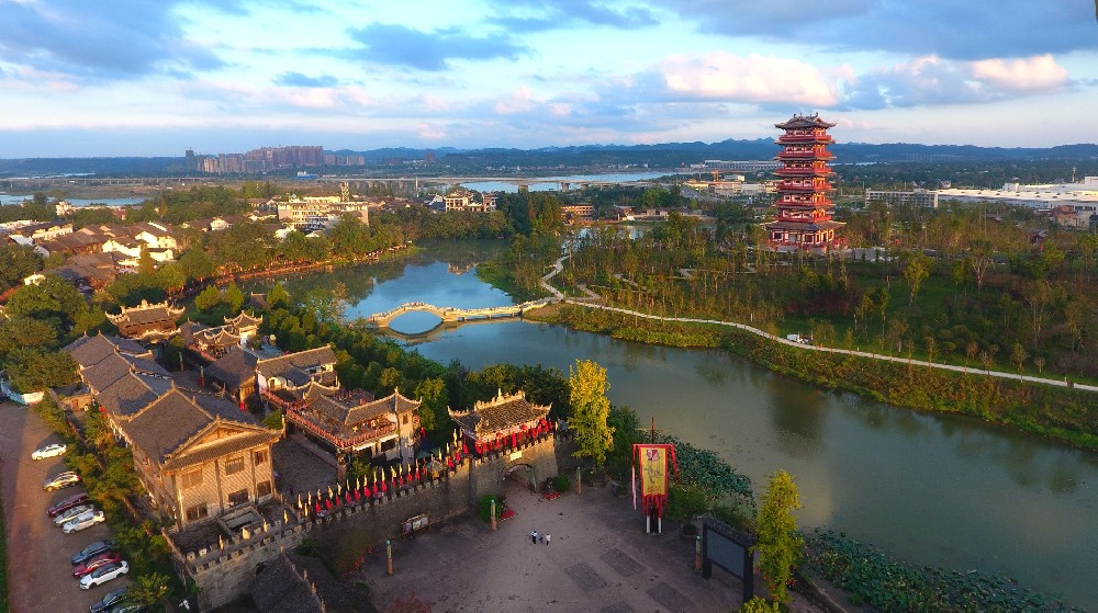 四川船山区：文体旅商融合多场景 为国庆增辉添彩